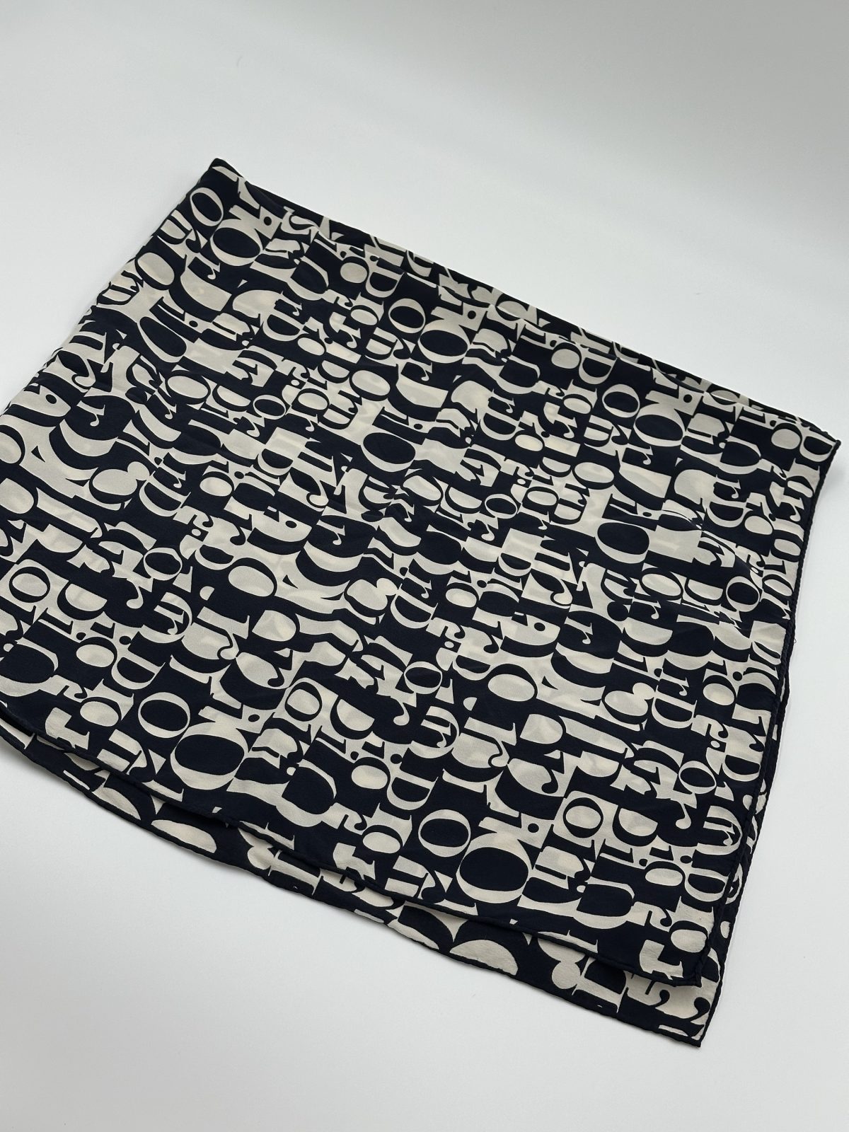Christian Dior Scarf - Billede 4